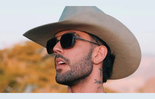 Luan Pereira pede Vict�ria Miranda em namoro durante viagem ao Chile