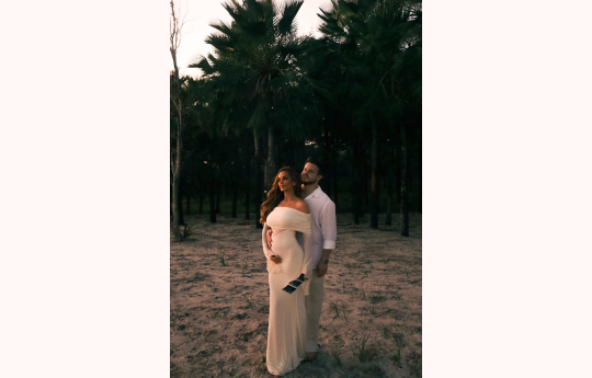 Matheus Fernandes e Tamiris Dias anunciam que v�o ser pais ap�s 15 anos juntos