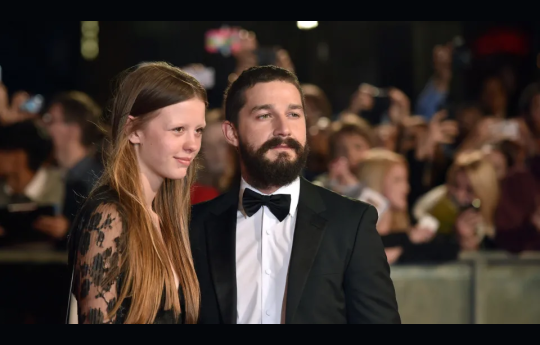 Mia Goth pede div�rcio de Shia LaBeouf ap�s esc�ndalos e pris�o