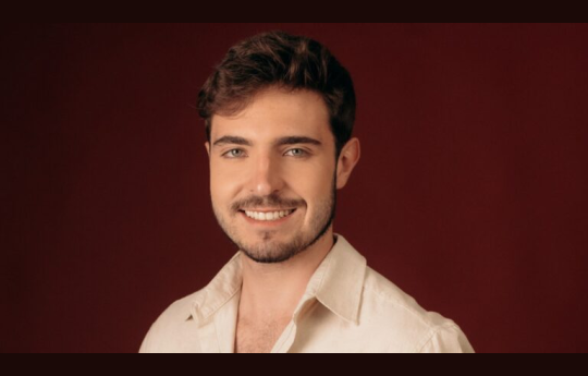 Filho de Gugu Liberato estreia novo quadro na TV fala sobre venda da mansao e relacao com a familia