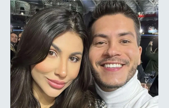 Arthur Aguiar e Jheny Santucci aparecem juntos em ultrassom ap�s separa��o