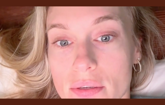 Atriz de Jogos Vorazes admite se sentir uma 'atriz fracassada' ap�s 20 anos em Hollywood