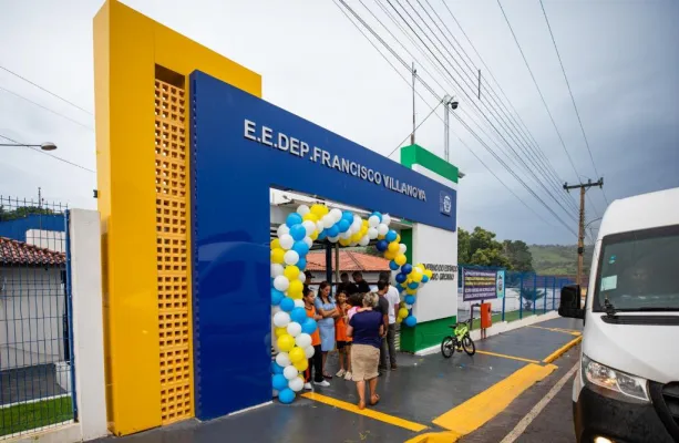 Governo de MT investe R$ 5,7 milh�es e moderniza duas escolas em Salto do C�u