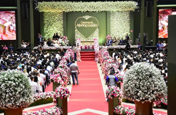 Casamento Aben�oado oficializa uni�o de casais em cerim�nia neste domingo (22)