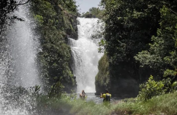 Defesa Civil de MT alerta para risco de cabe�a d>�gua em rios e cachoeiras