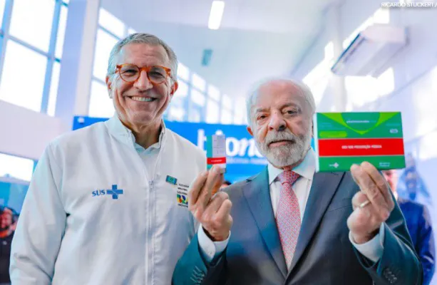 'Estamos falando de salvar vidas', diz Lula durante visita a ind�stria de biotecnologia