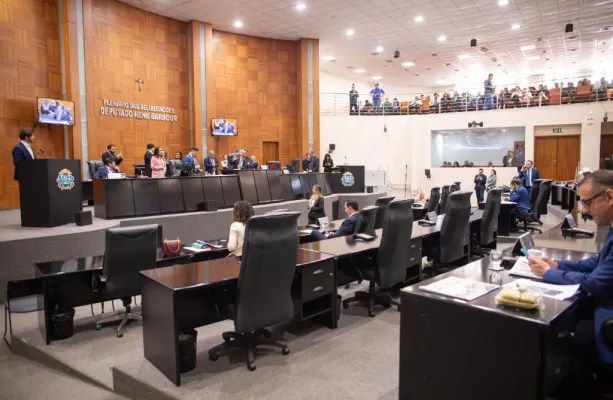 Deputados aprovam projeto do Governo que cria Gabinete de Enfrentamento � Viol�ncia Contra as Mulheres