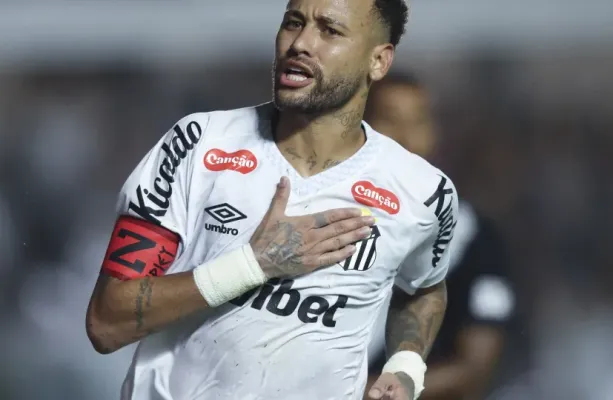 Com quarto t�cnico na 'era Neymar', Santos tenta retomada no Brasileiro contra o Cruzeiro