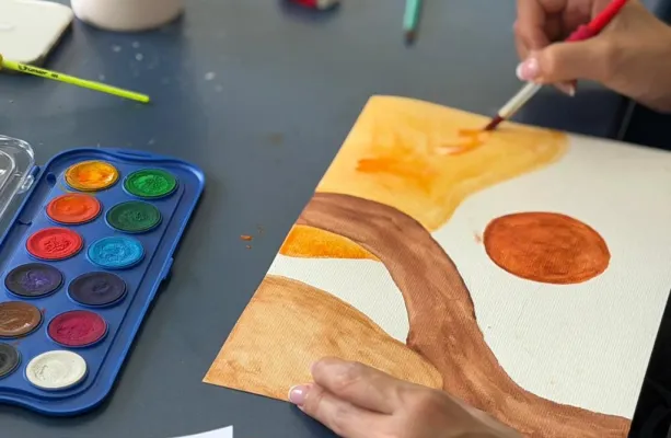 Oficinas de aquarela usam a arte para promover inclus�o e autonomia no tratamento