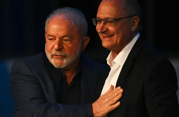 Lula confirma Alckmin como vice na disputa deste ano