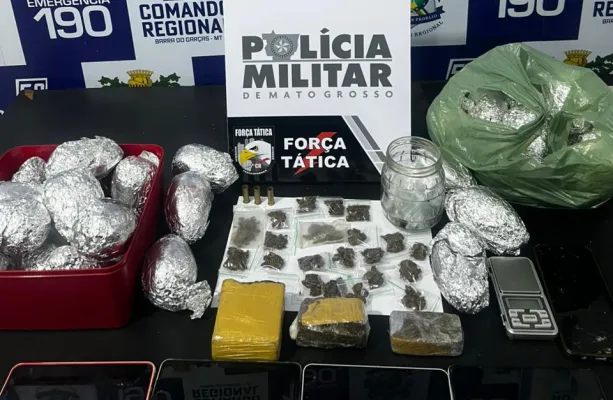 For�a T�tica prende dupla e apreende drogas e ovos de P�scoa que seriam distribu�dos por fac��o criminosa