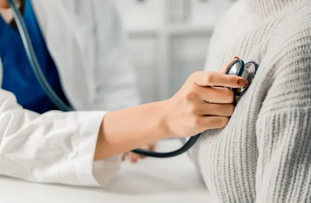 Tratamento contra c�ncer de mama pode deixar sequelas no cora��o