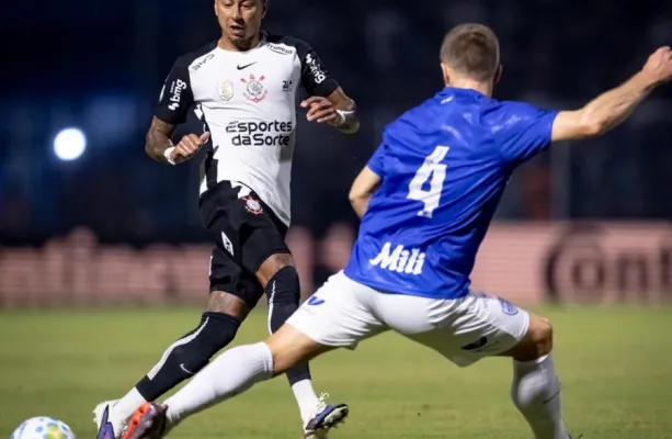 Corinthians vence o Barra e abre vantagem na Copa do Brasil