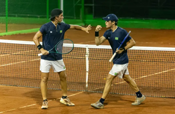 Leonardo Storck � Medalha de Ouro nas duplas nos Jogos Sul-Americanos da Juventude