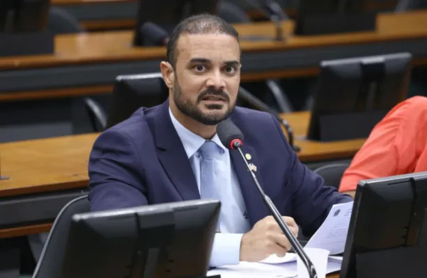 Proposta para reduzir maioridade penal em crimes muito graves � protocolada na C�mara