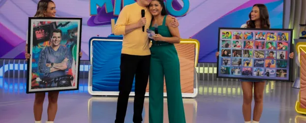 Celso Portiolli ganha homenagem emocionante no �Domingo Legal� pelos seus 30 anos como apresentador no SBT