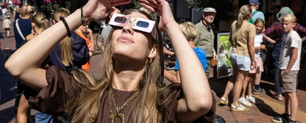 Eclipse solar no Reino Unido: como evitar que as crian�as fiquem 'ligadas' na hora de dormir