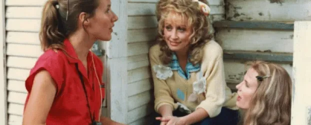 Dolly Parton diz que soube cedo que n�o sabia atuar