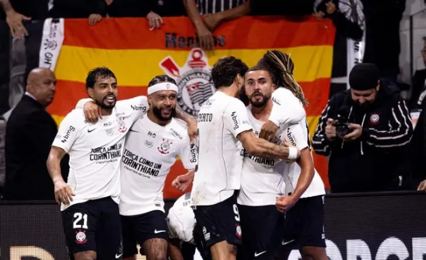 Corinthians vence o Atl�tico-MG com gol no fim e ganha f�lego na tabela