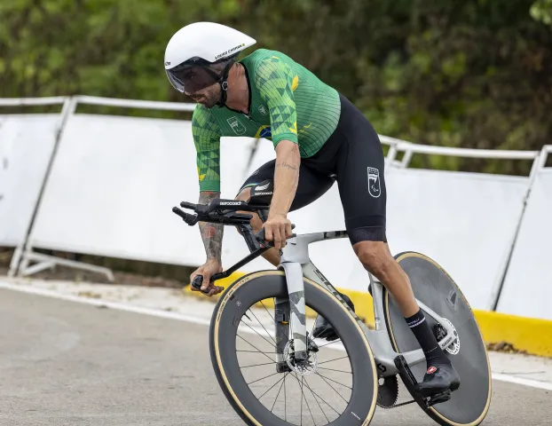 Ciclista paral�mpico paulista conquista terceiro bronze do Brasil no Mundial