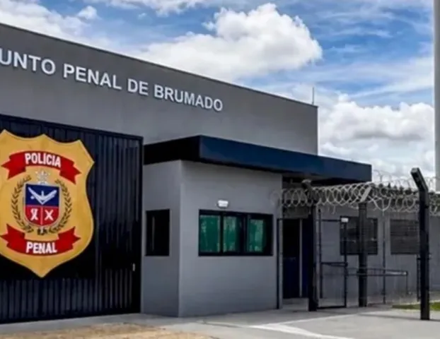 Justi�a mant�m pris�o de dois jovens armados suspeitos de intimar moradores em Brumado