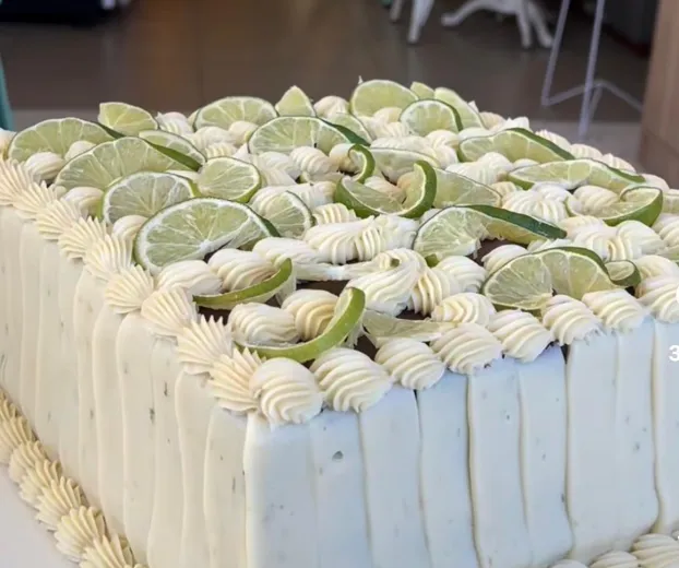Viraliza��o dos bolos quadrados inspira novo projeto de confeiteira do ABC