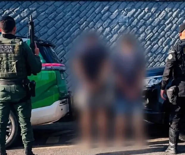 L�der do tr�fico teria mandado matar rival por vingan�a e pagou pousada para esconder bandidos