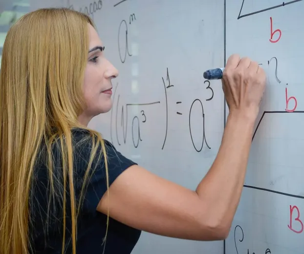 SP aplica prova para 20,6 mil candidatos a professores do Ensino M�dio t�cnico neste domingo