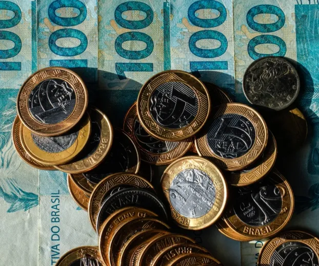 Mais de 23 milh�es de brasileiros esqueceram dinheiro em bancos; BC informa como resgatar