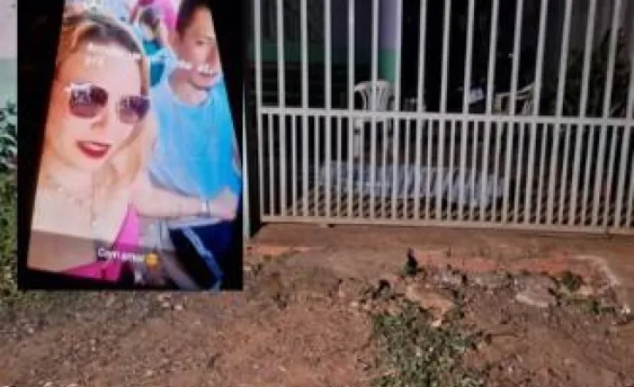 Homem  morto com duas facadas no pescoo e esposa  a suspeita