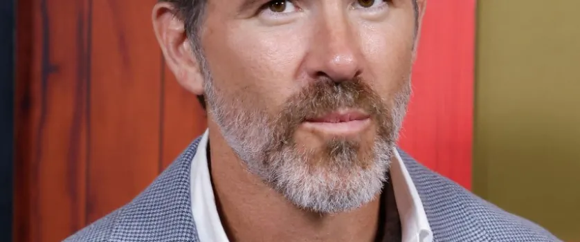 Mensagens vazadas mostram Ryan Reynolds chamando Justin Baldoni de 'predador' para defender Blake Lively