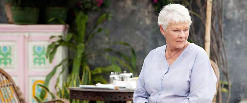 Judi Dench, aos 91 anos, declara: 'Odeio ser chamada de tesouro nacional' e revela desejo de morrer em palco