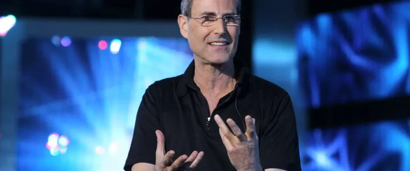Uri Geller avisa que situa��o do Man City 'n�o parece boa' ap�s 114 viola��es financeiras