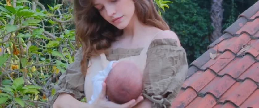 Barbara Palvin desfila no Victoria's Secret apenas 6 semanas ap�s dar � luz