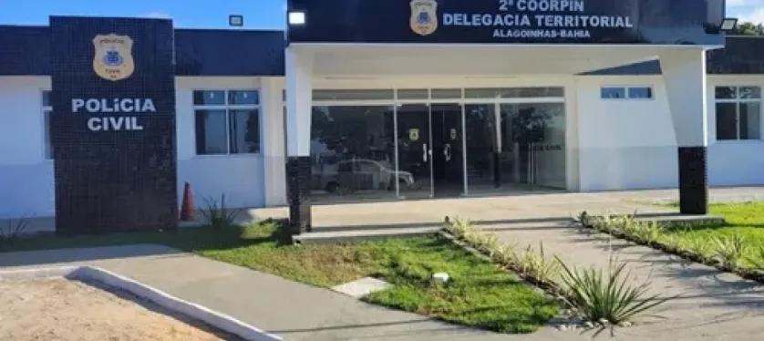 Trag�dia na Bahia: tr�s pessoas s�o achadas mortas em casa; pol�cia suspeita de feminic�dio seguido de suic�dio