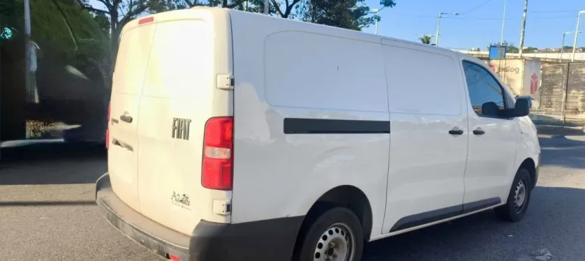 Bandido � pego com carro roubado e aparelho para esconder GPS em Salvador