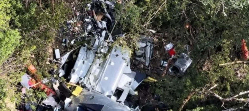 Bombeiros encontram destro�os do helic�ptero que matou cantor Rick em Santa Catarina