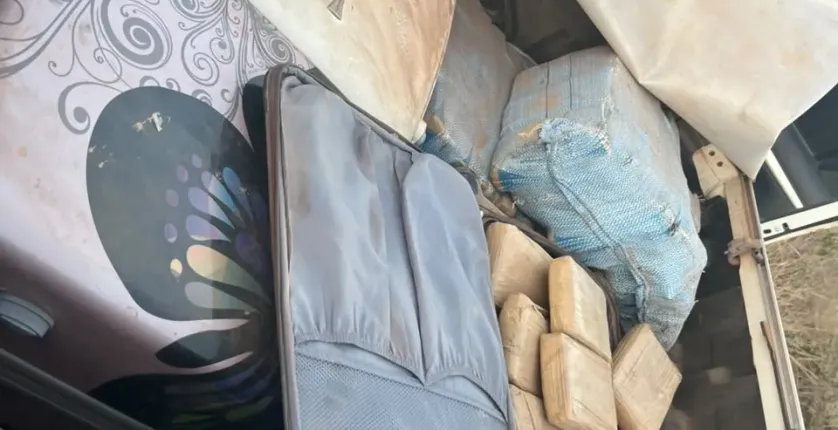 Pol�cia apreende 200 kg de maconha escondida em malas ap�s persegui��o no Cear�