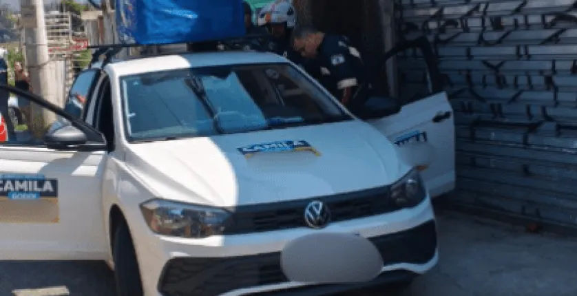 Homem � morto a tiros dentro de carro de campanha em Itapevi