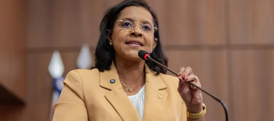 Gisela cobra ataques contra mulheres na pol�tica e lembra que 'direitos n�o foram concess�es'