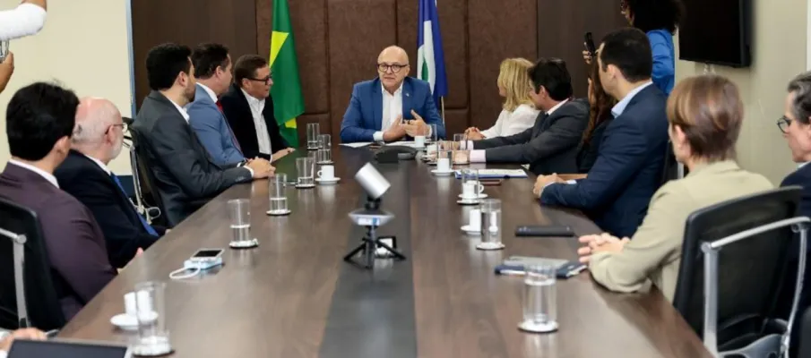 Governo de MT, MP e AMM firmam parceria para utiliza��o de m�quinas apreendidas em desmatamentos ilegais