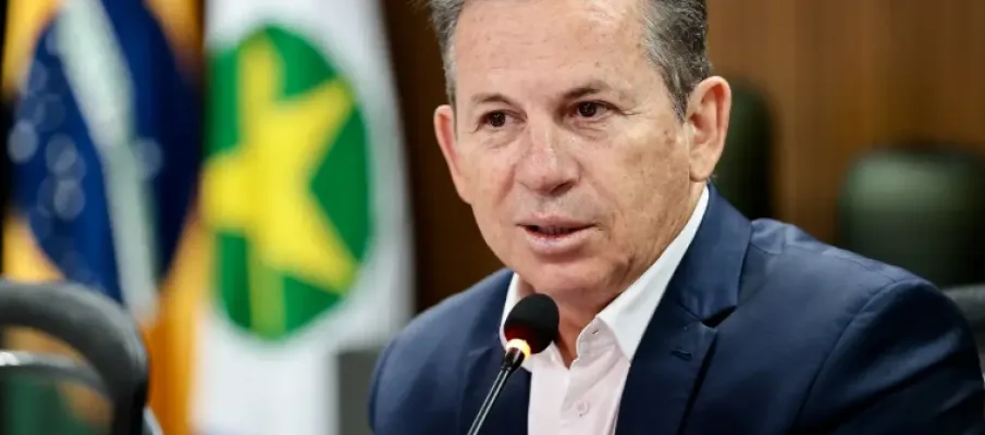 Ex-governador � convocado a explicar R$ 448 milh�es ap�s interven��o do Banco Central