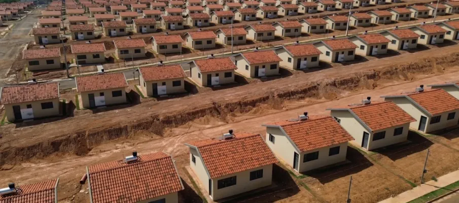 Casas do Residencial Carvalho em Barra do Gar�as: entrega pode ocorrer at� dezembro, diz Caixa