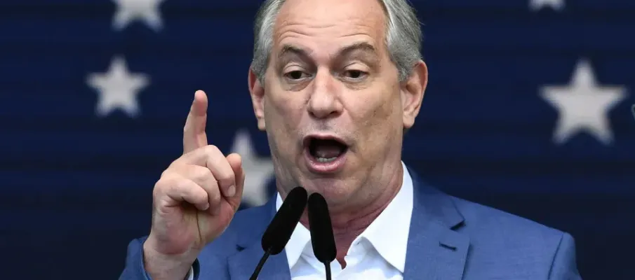 Ciro desiste de ser presidente e vai concorrer ao governo do Cear�