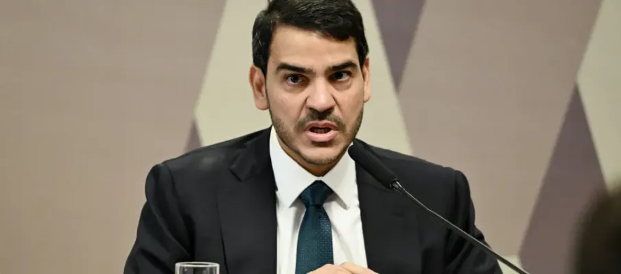 Lula quer enviar nome de Jorge Messias para o STF, mas regra do Senado impede, mas ele busca um jeito