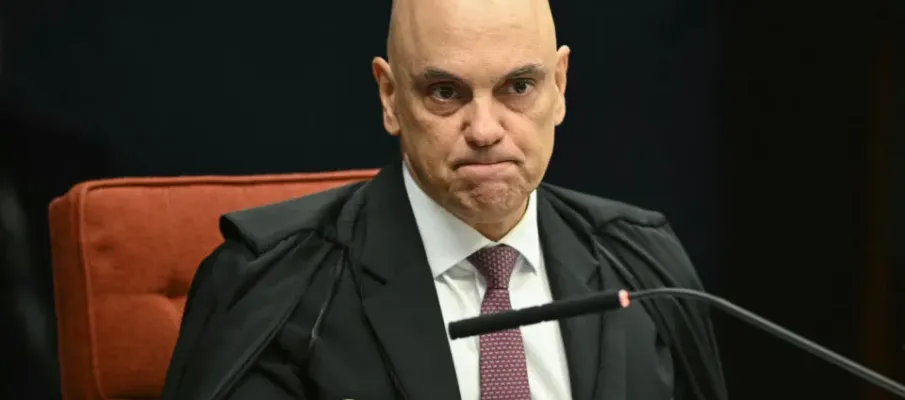 Aliados de Fl�vio Bolsonaro pedem san��es dos EUA contra ministro do STF