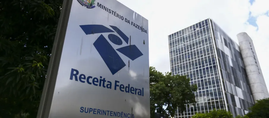 Receita paga maior lote de restitui��o do Imposto de Renda da hist�ria