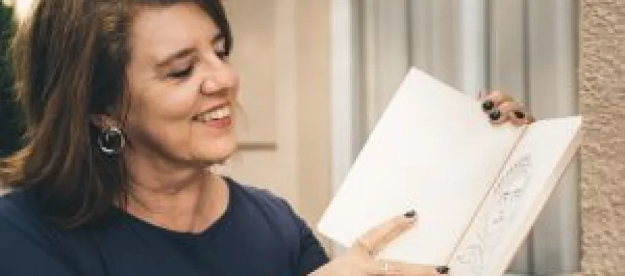 Escritora Ana Castro participa da Flip com livro que fala sobre mulheres comuns