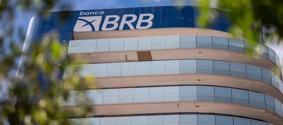 BRB levar� ex-gestores � Justi�a para cobrar preju�zos; acionistas decidem em agosto