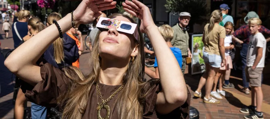 Eclipse solar no Reino Unido: como evitar que as crian�as fiquem 'ligadas' na hora de dormir